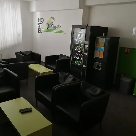 3f Hostel *